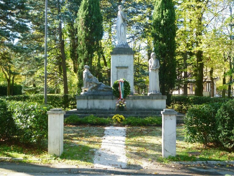 Monument to the Fallen in Fabriano by Arturo Dazzi