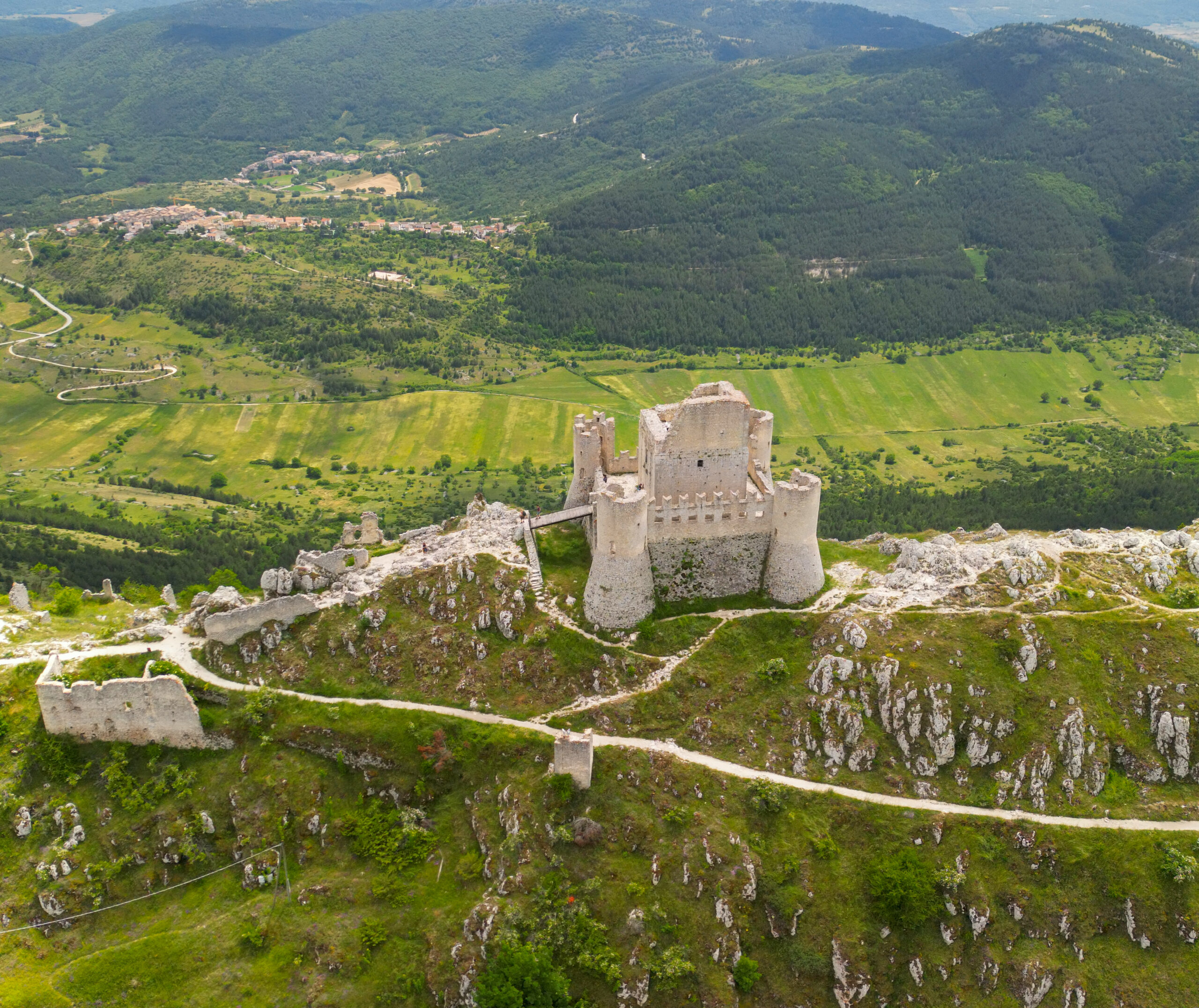 Rocca Calascio: Italy's Highest Medieval Fortress in Abruzzo