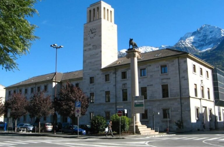 Casa Littoria, Aosta, by Giuseppe Momo (1939)