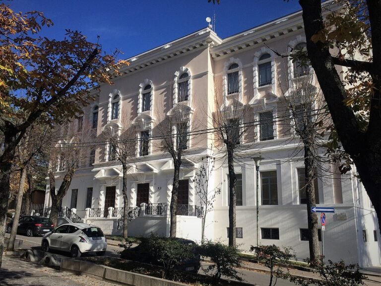 Palazzo G.I.L., L’Aquila by Cardilli and Di Nanna