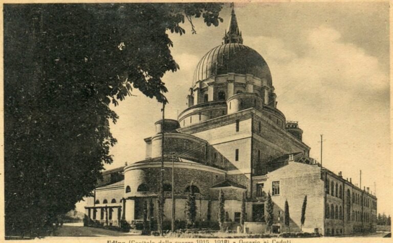 Ossario ai Caduti, Udine by Provino Valle and Alessandro Limongelli