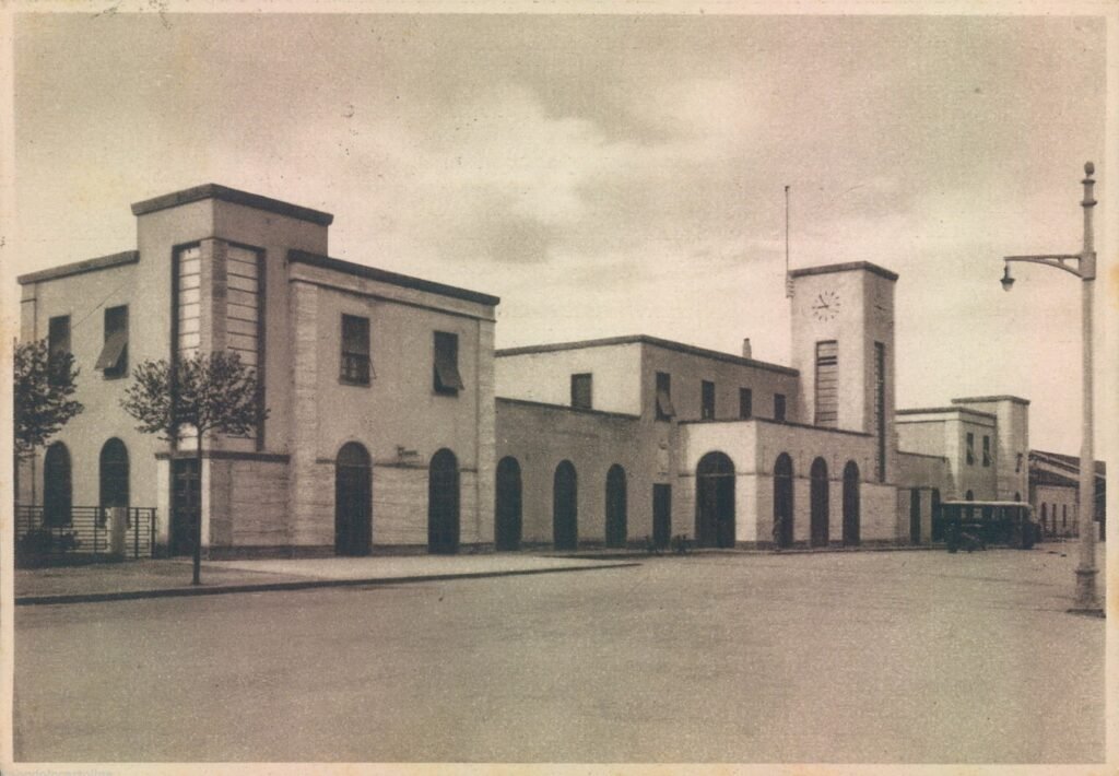 Pesaro Railway Station by Roberto Narducci