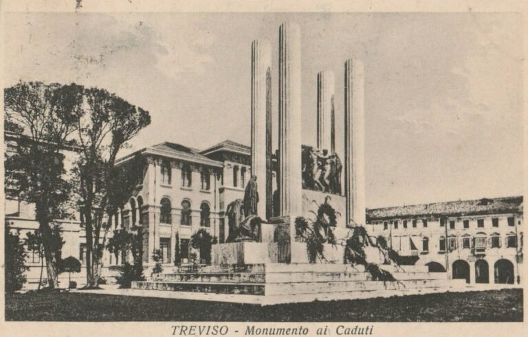Monumento ai Caduti, Treviso by Arturo Stagliano