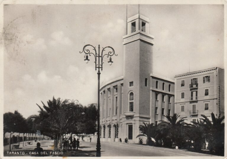 Casa del Fascio, Taranto by Cesare Bazzani