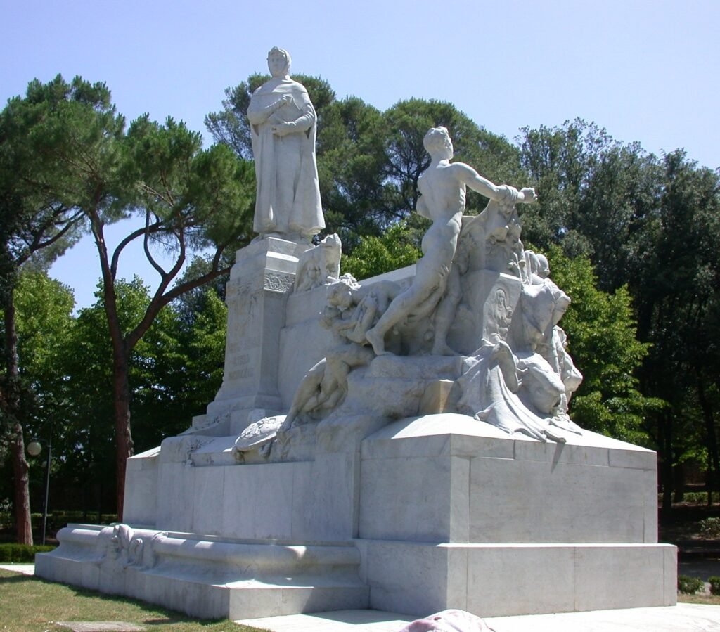 Monument to Francesco Petrarca by Alessandro Lazzerini, Arezzo (1928)