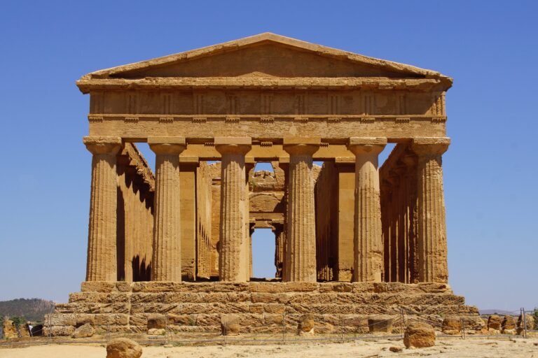 How to design a cultural itinerary for tour groups in Italy