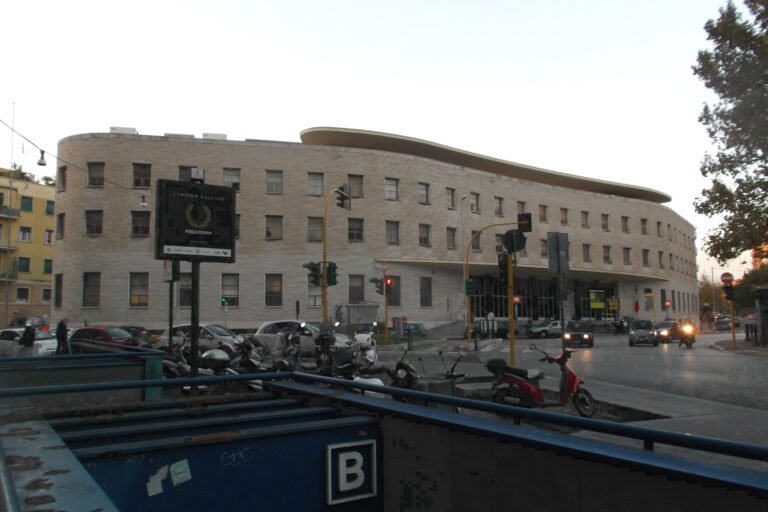 Palazzo delle Poste, Piazza Bologna — Mario Ridolfi