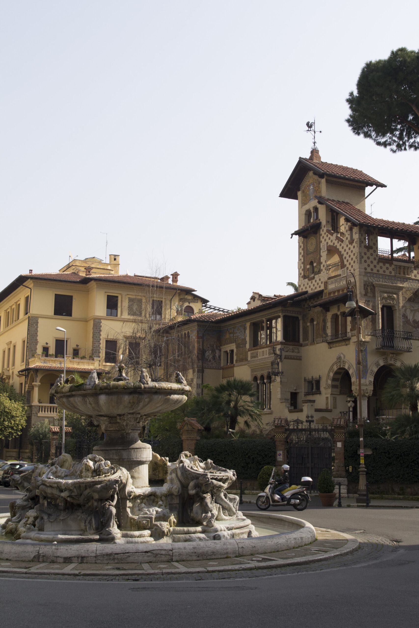 Fontana delle Rane in Piazza Mincio, Coppedè District, Rome