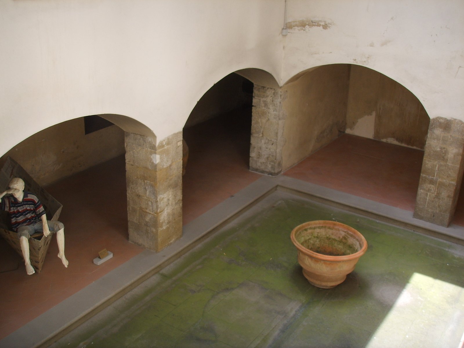 Inner courtyard of the Spedale degli Innocenti with the surrounding arcaded loggia