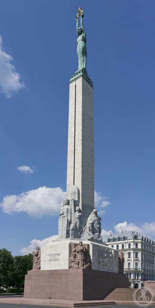 Freedom Monument Riga 1935 Milda Latvia independence