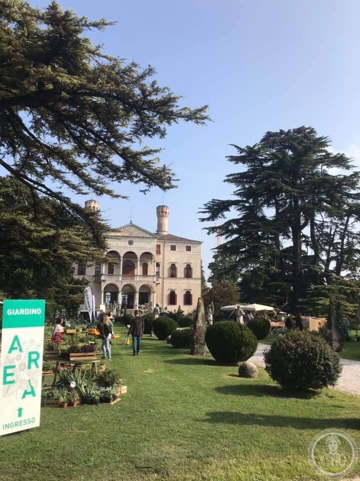 The Renaissance villa inside Roncade Castle, seen across the garden