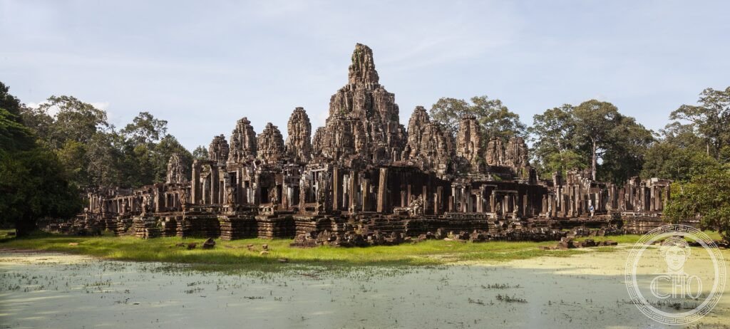 Angkor Thom Bayon temple Cambodia Khmer faces Jayavarman VII UNESCO World Heritage