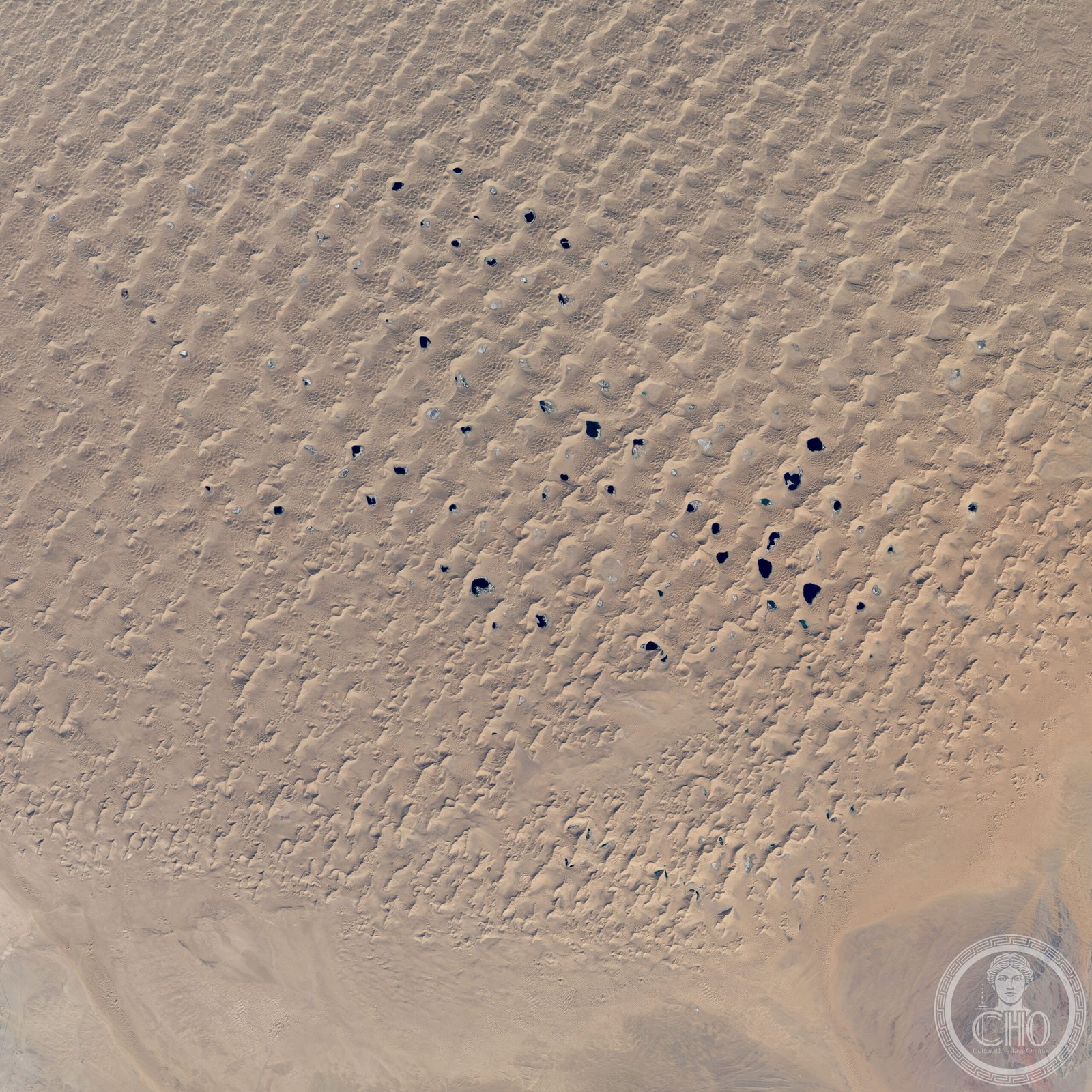 Vista satellitare del Deserto di Badain Jaran, Mongolia Interna, Cina