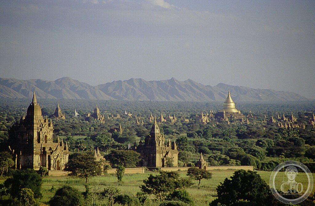 Bagan Archaeological Zone Myanmar pagodas temples sunrise UNESCO World Heritage
