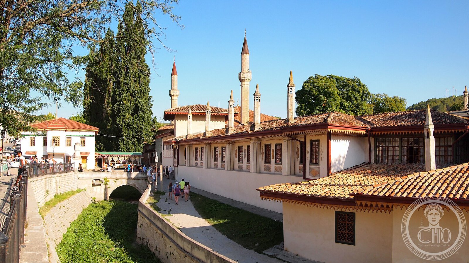 Khan Palace or Hansaray — via Wikimedia Commons