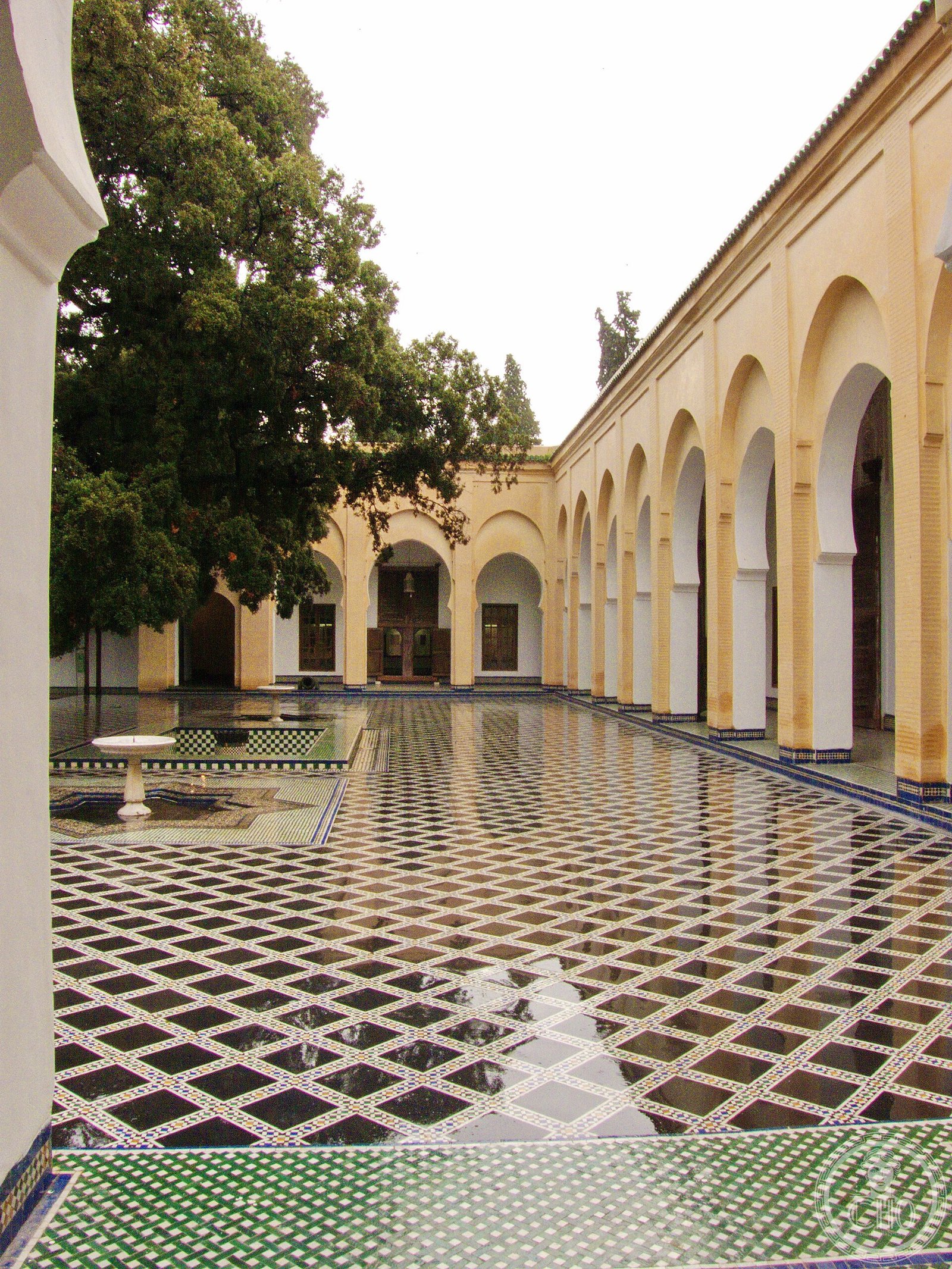 Dar Batha or Qasr al-Batha — via Wikimedia Commons
