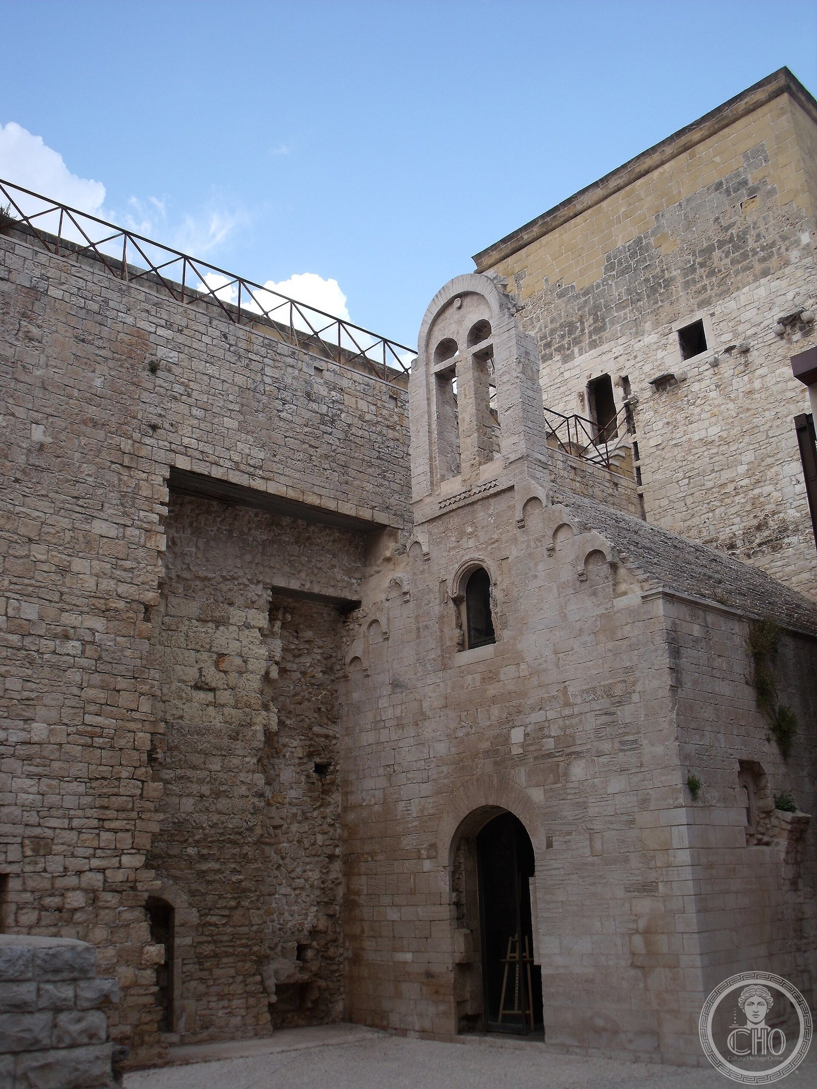 Castello Di Bisceglie — via Wikimedia Commons