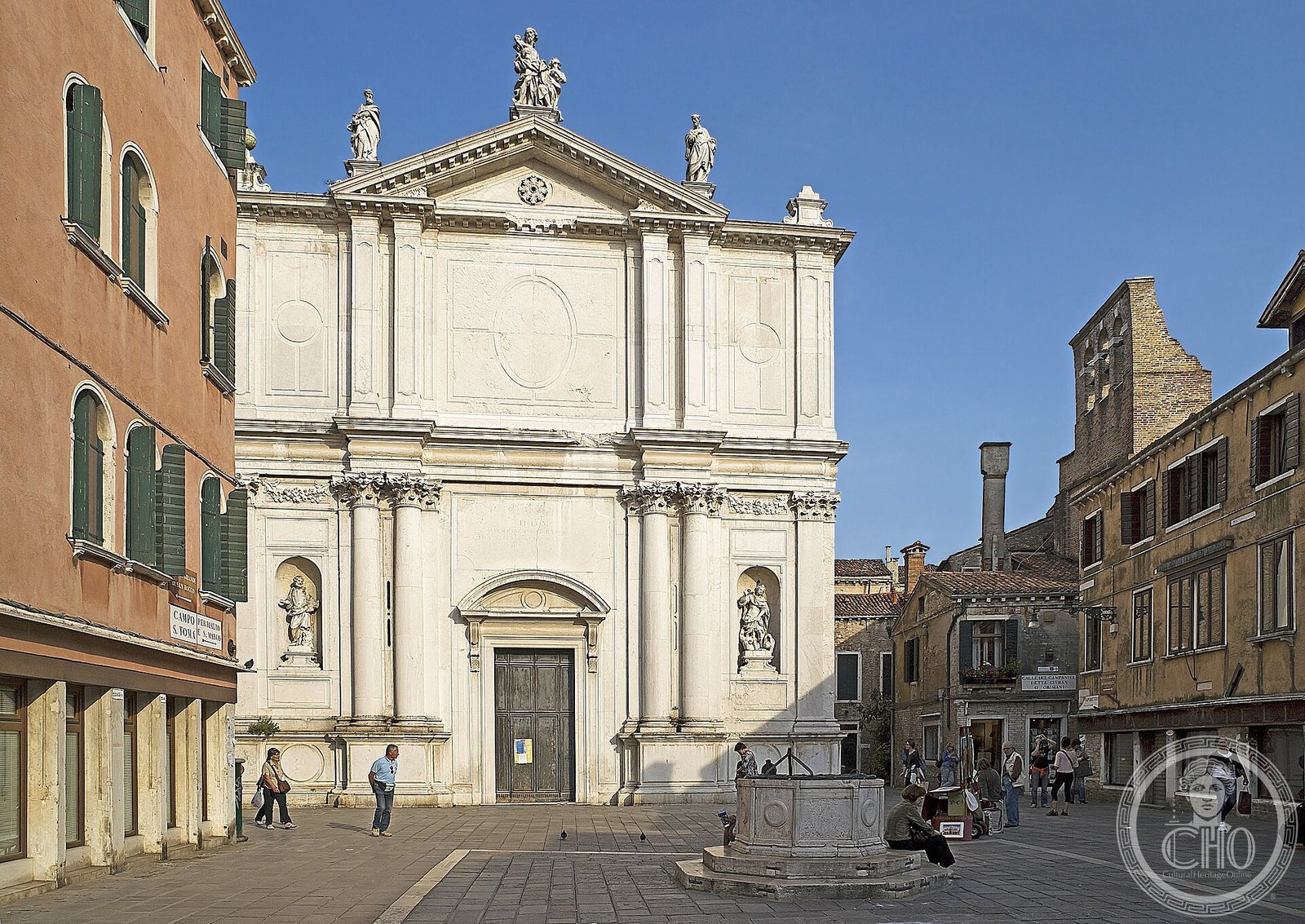 Church of San Tomà — via Wikimedia Commons