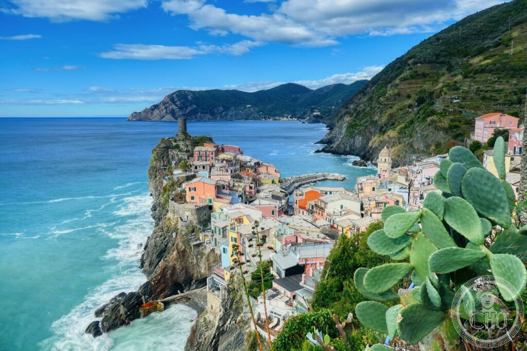 Cinque Terre Manarola Liguria Italy colorful fishing village cliff UNESCO World Heritage