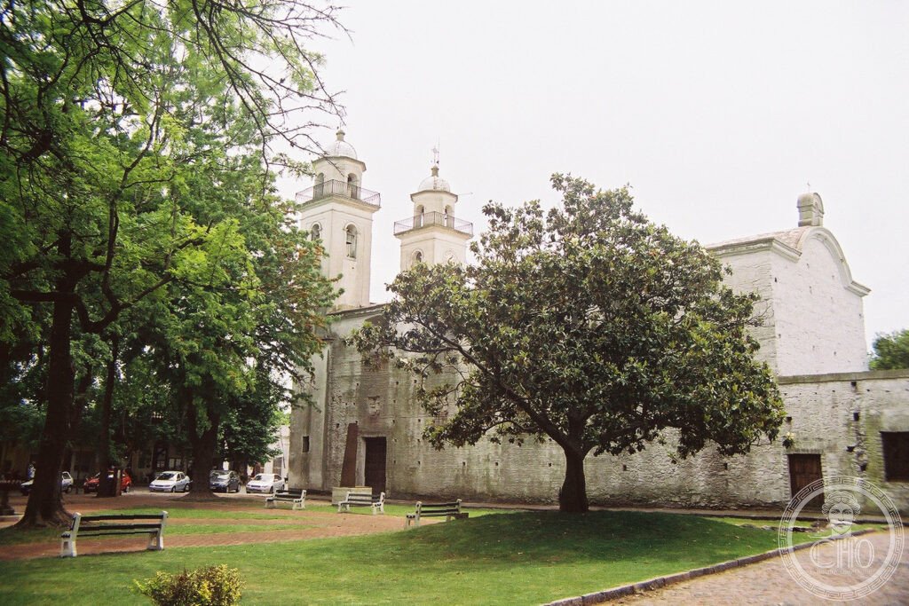 Colonia del Sacramento Uruguay Portuguese colonial cobblestone lighthouse River Plate UNESCO World Heritage