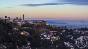 File:Città Alta, Bergamo (16475216951).jpg