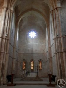 File:Fossanova Abbey fc02.jpg