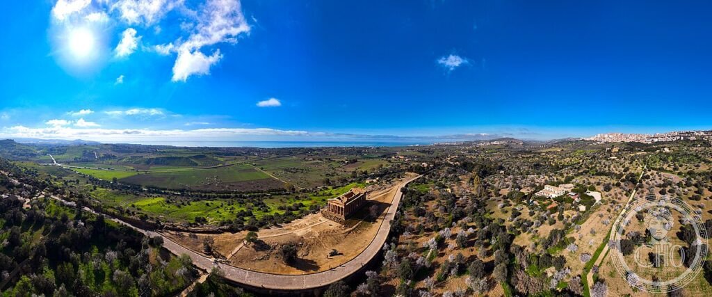 Giardino della Kolymbethra Valle dei Templi Agrigento FAI citrus garden ancient nymphaeum Sicily