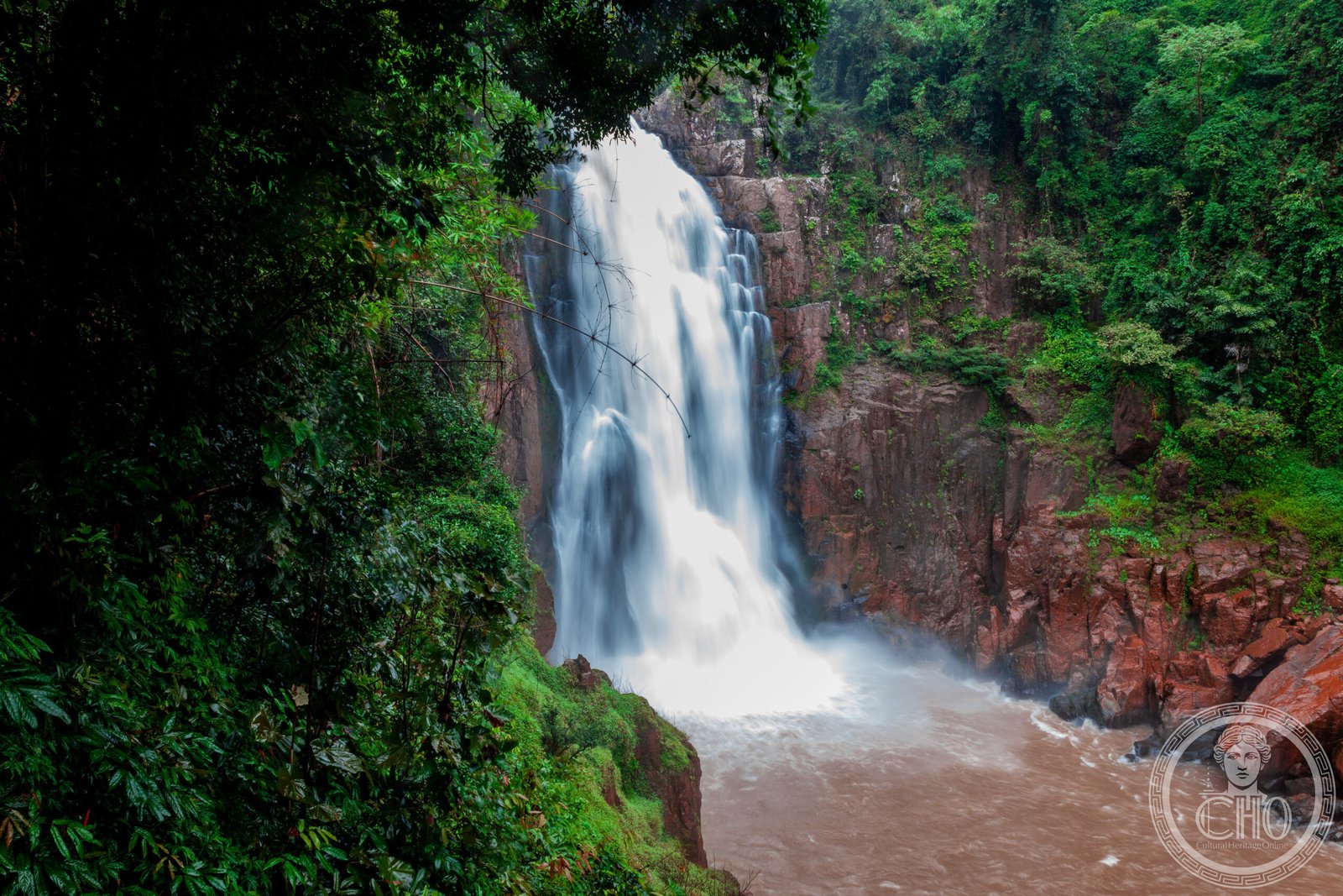 Le cascate Haew Narok nel Parco Nazionale di Khao Yai, Thailandia