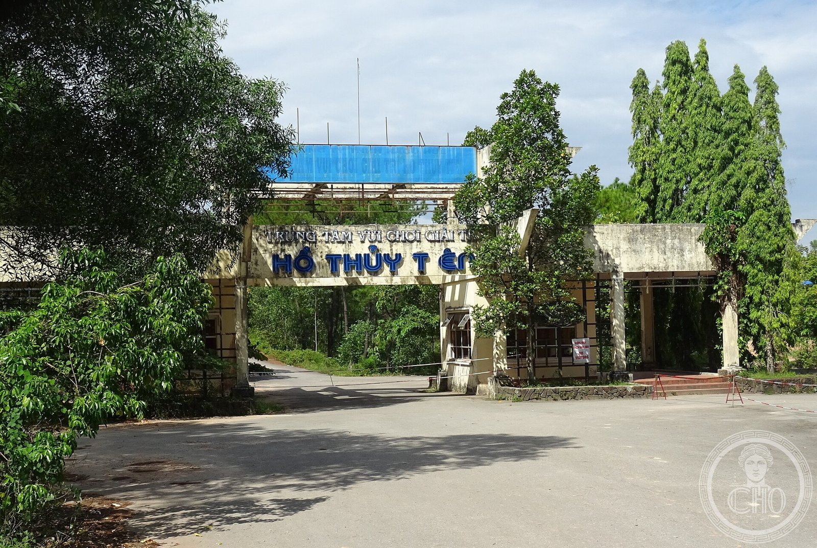 Abandoned water park of Lake Thuy Tien — via Wikimedia Commons