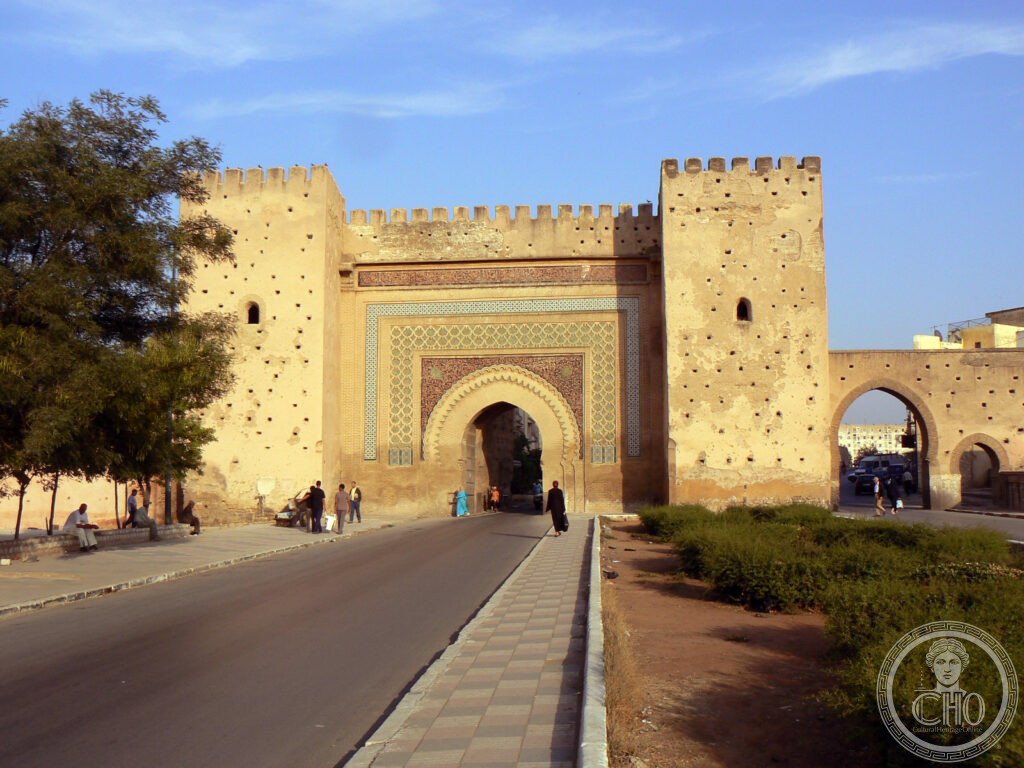 Meknes Bab Mansour gate Moulay Ismail imperial capital Morocco 17th century Islamic architecture UNESCO World Heritage medina