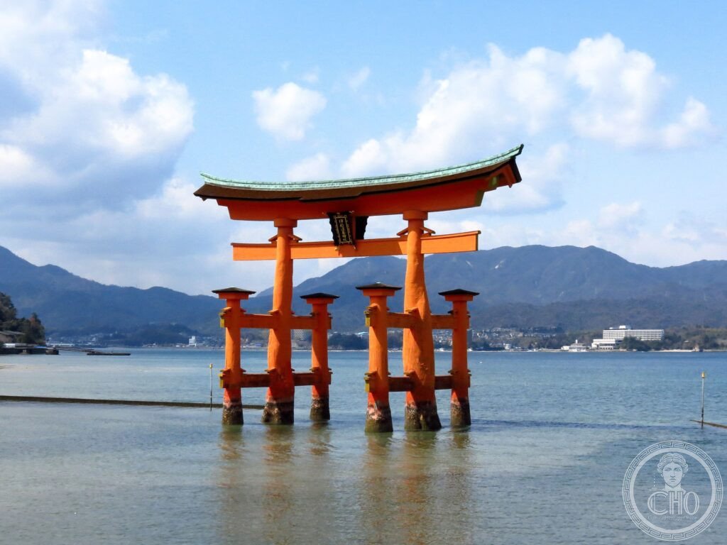 Miyajima Itsukushima shrine floating torii gate Japan UNESCO World Heritage