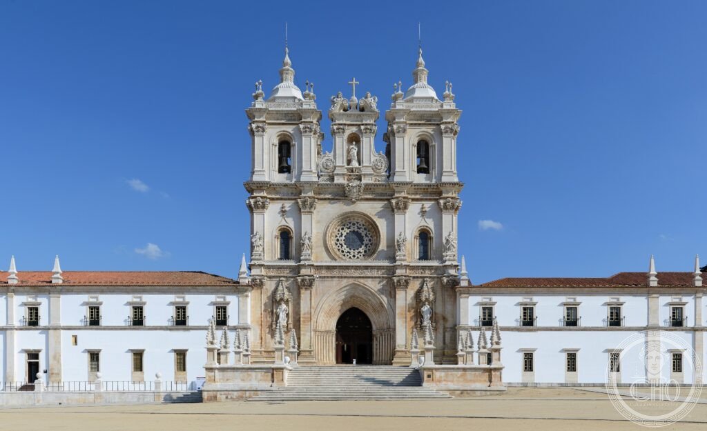 Monastery of Alcobaça Portugal Gothic church nave Cistercian royal mausoleum Pedro I Inês de Castro UNESCO World Heritage tombs