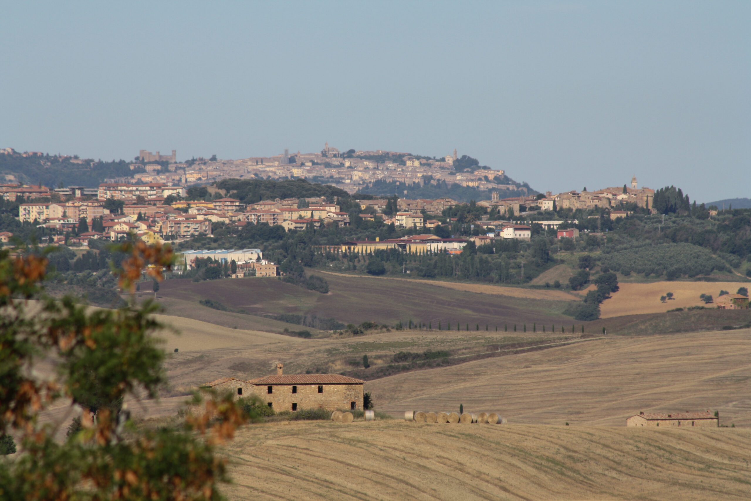 File:Montalcino - Sant'Antimo2.jpg