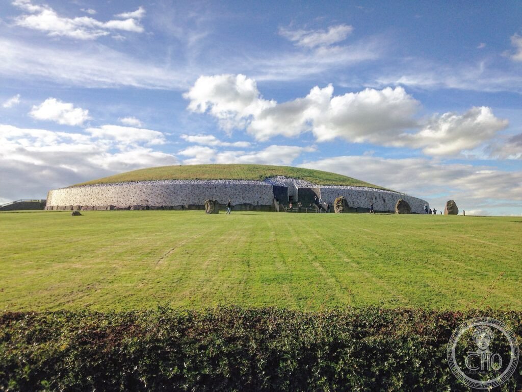 Newgrange passage tomb Ireland Neolithic Boyne Valley winter solstice UNESCO World Heritage