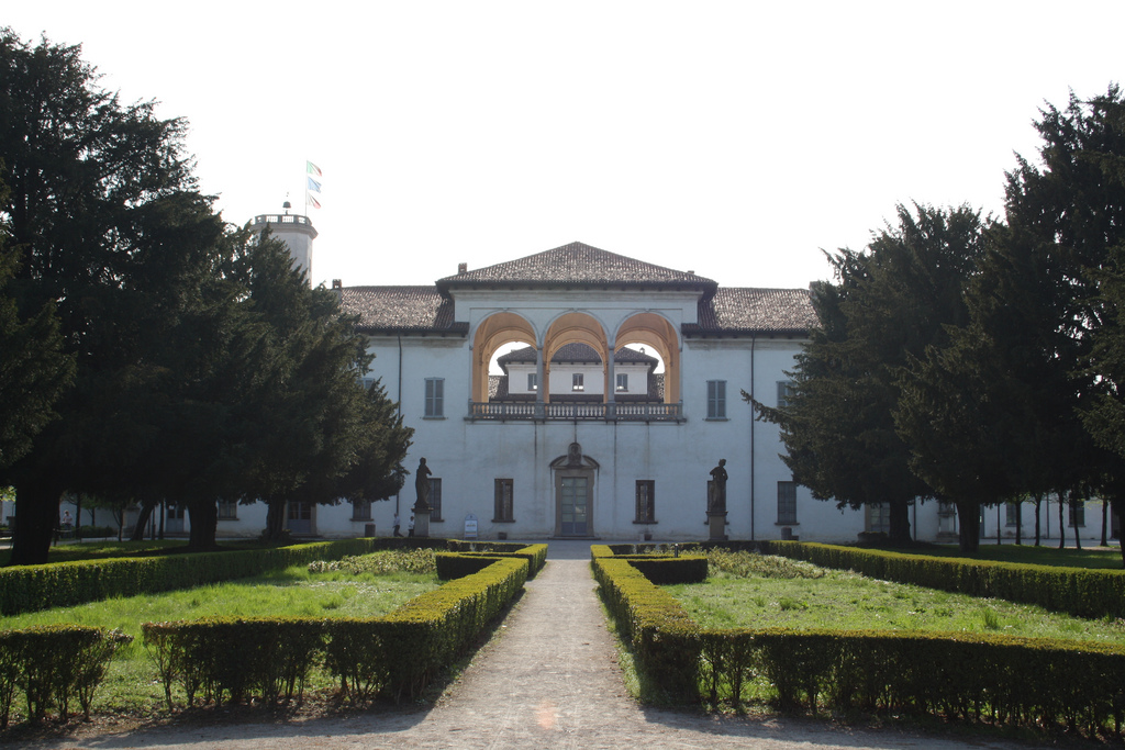 Corridoio delle virtù palazzo borromeo arese