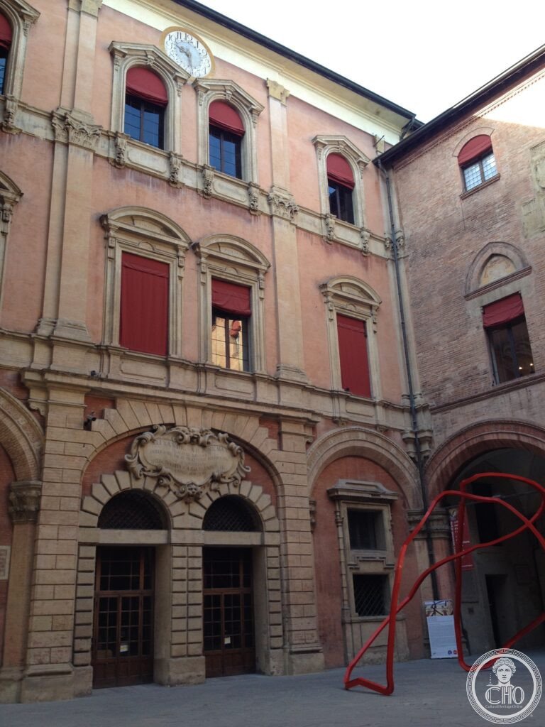 Palazzo d'Accursio, cortile, parte occidentale del lato sud