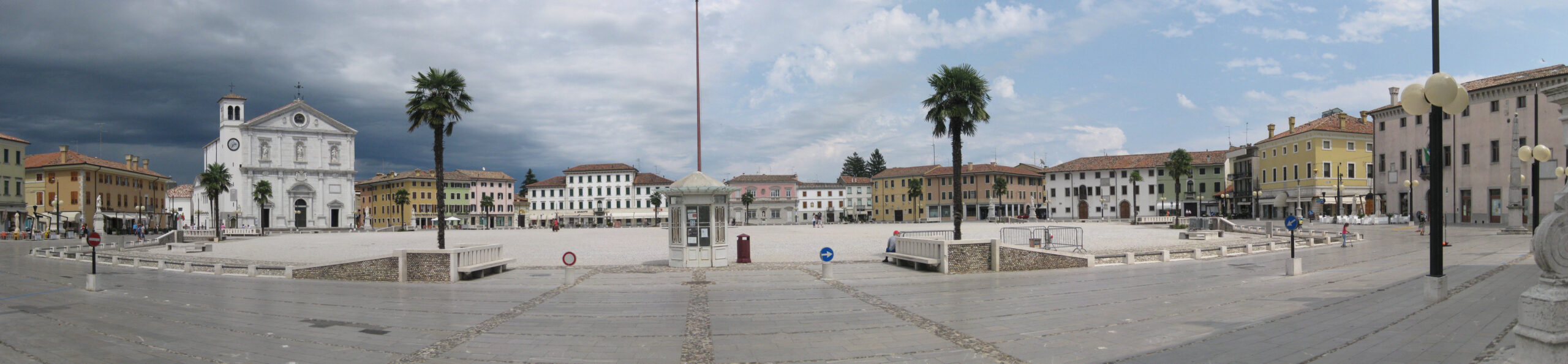 Panoramic shot of Palmanova's Piazza Centrale
