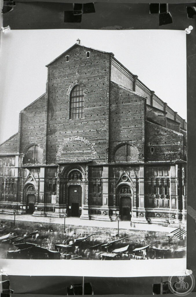 Servizio fotografico : Bologna, 1973 / Paolo Monti. - Strisce: 5, Fotogrammi co