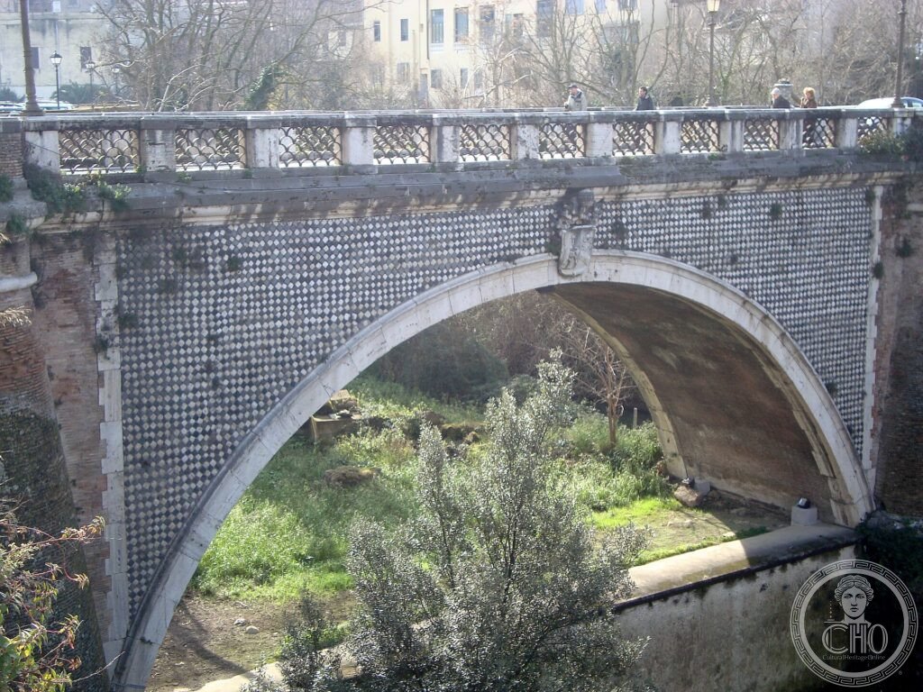 Gregorian Bridge — via Wikimedia Commons