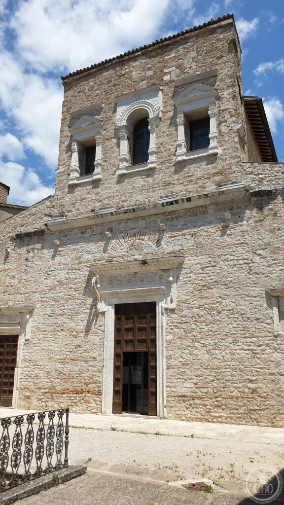 Spoleto Basilica San Salvatore facciata III nicchie colonne classiche IV-V sec CE UNESCO Longobards 2011