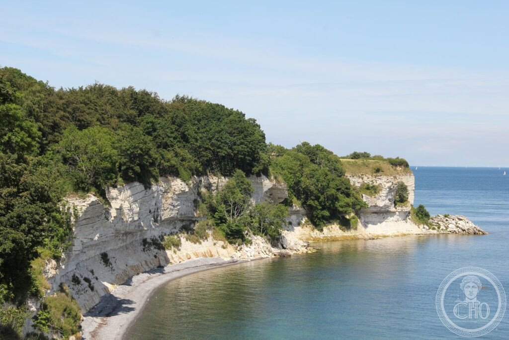 Stevns Klint Denmark chalk cliff KPg boundary iridium layer mass extinction UNESCO