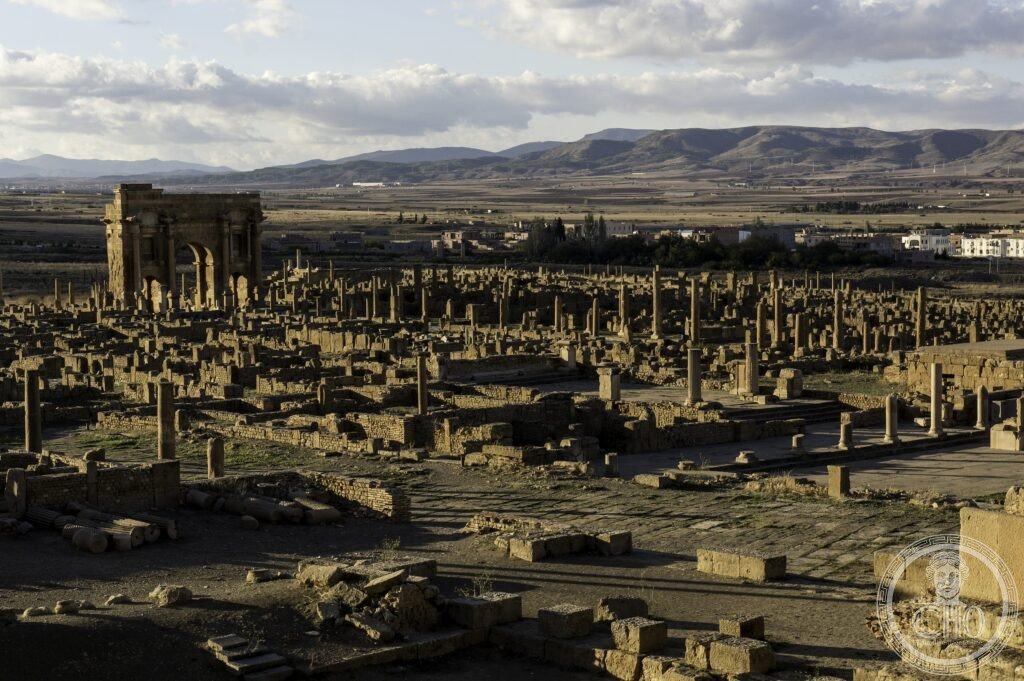 Timgad Algeria Roman colonial city Trajan 100 AD orthogonal grid cardo decumanus UNESCO World Heritage Pompeii of Africa Aurès mountains