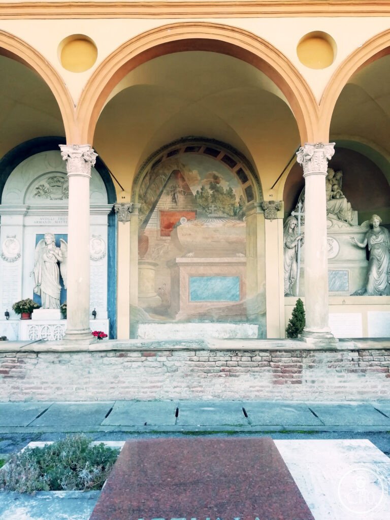 La tomba Laderchi Pepoli, o arco Laderchi Pepoli, realizzata nel 1896 da Frances