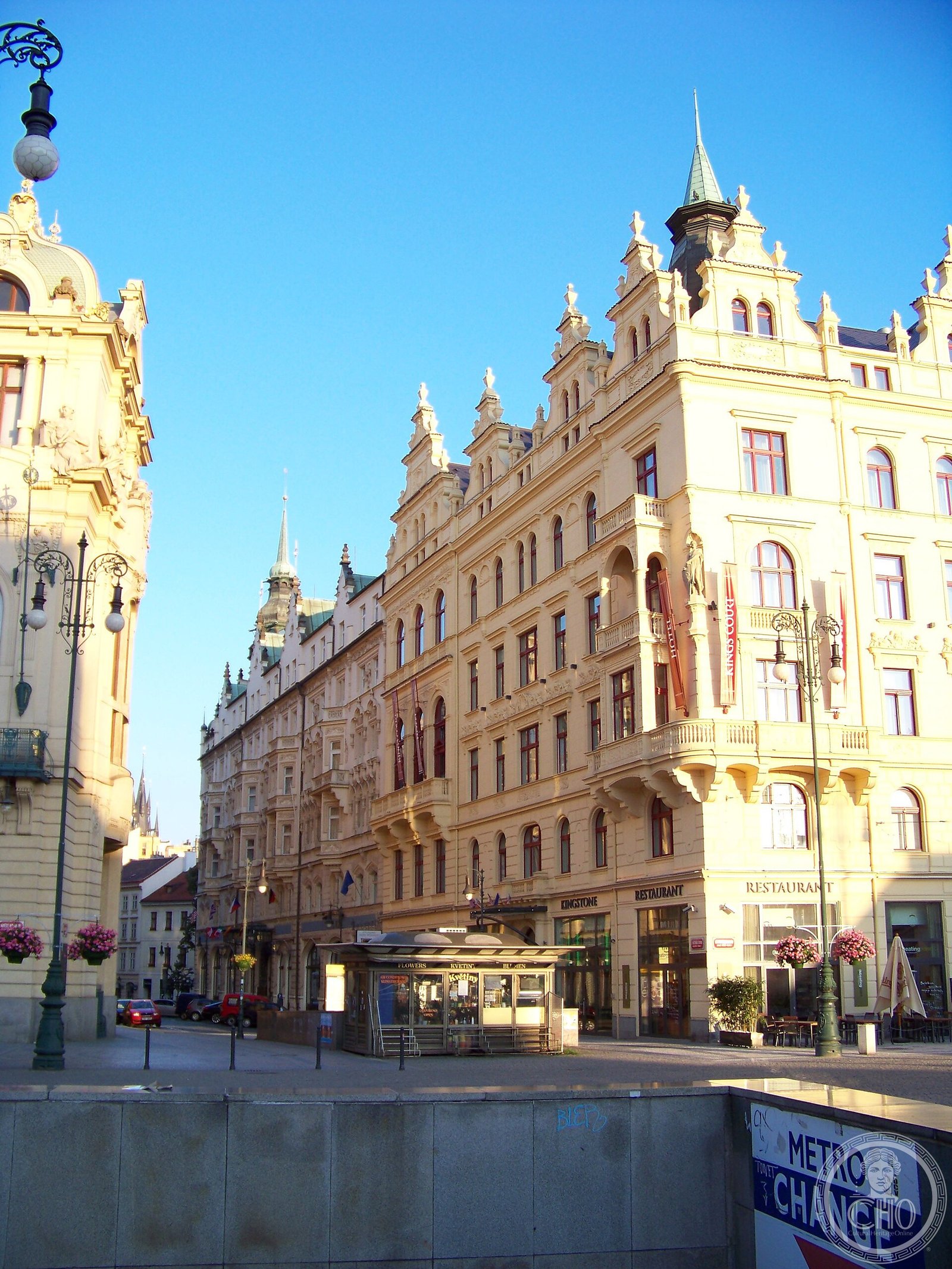 Hotel Kings Court Prague — exterior