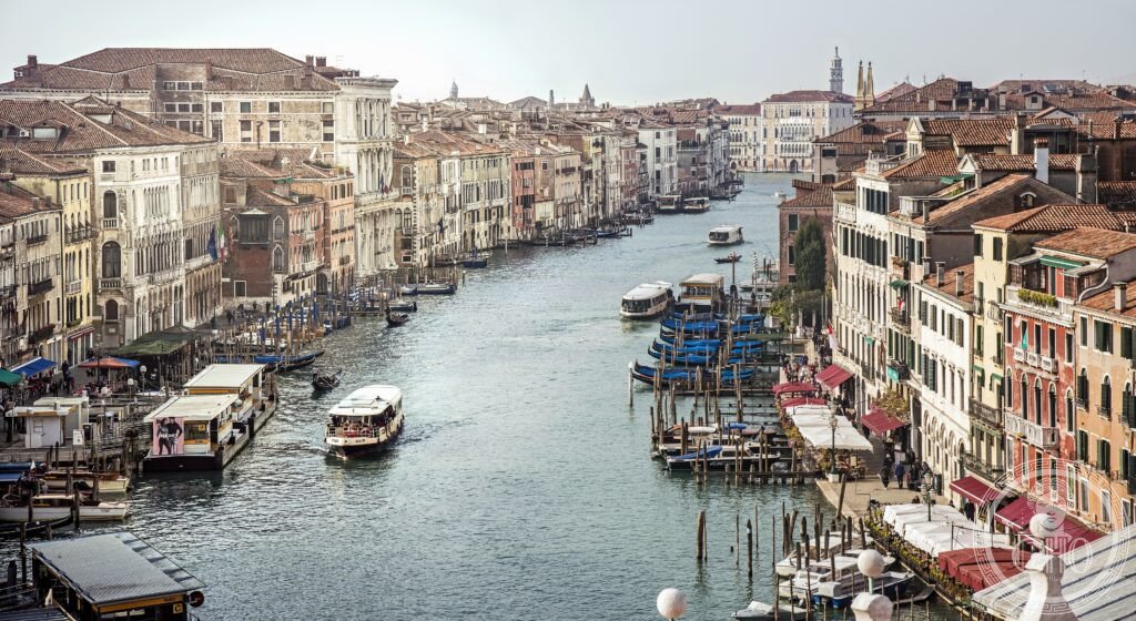 Venezia Canal Grande gondole San Marco laguna acqua alta UNESCO 1987