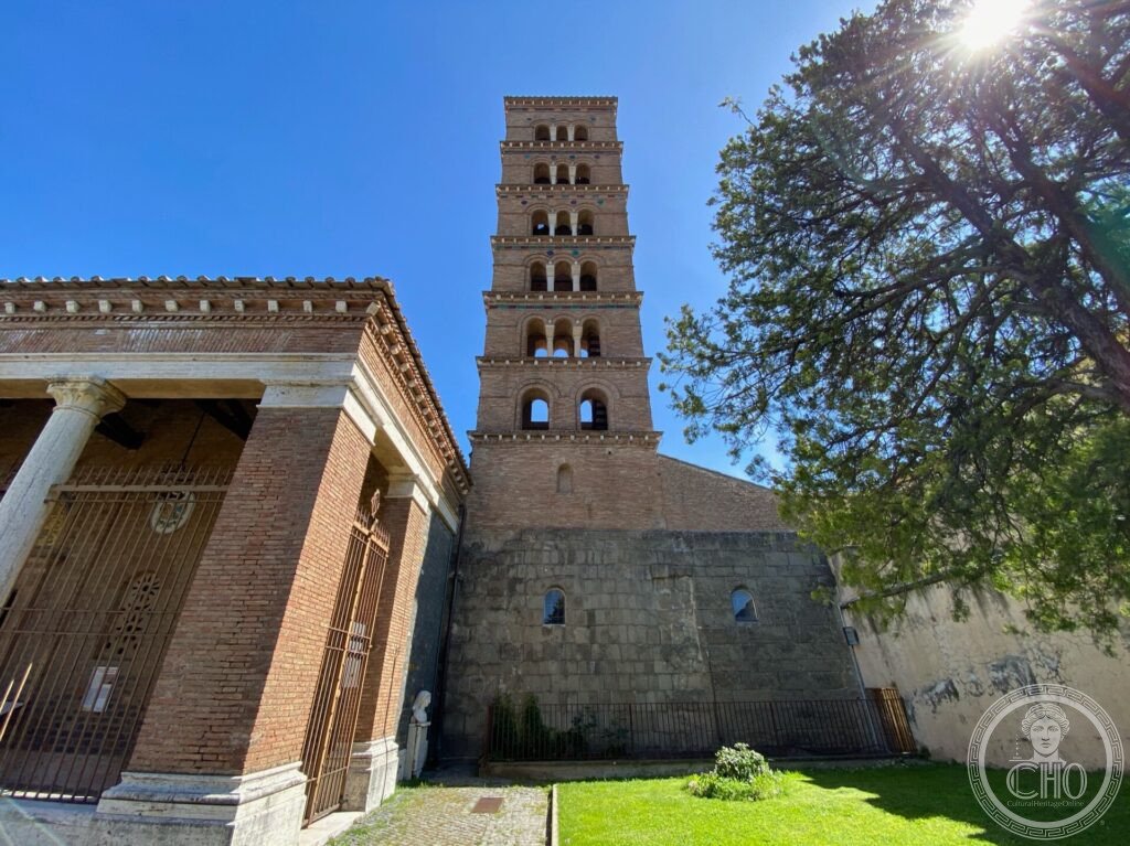 Complesso fortificato dell'Abbazia greca di San Nilo a Grottaferrata, con fossato e bastioni rinascimentali