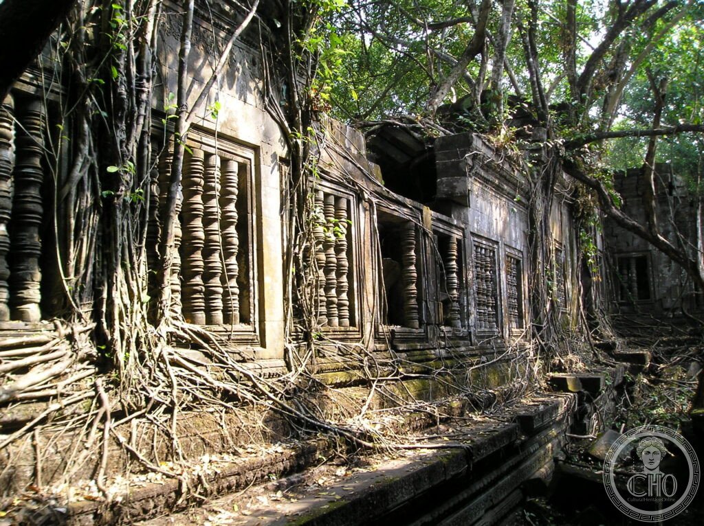 Two Brothers — Beng Mealea Film Location (2004)