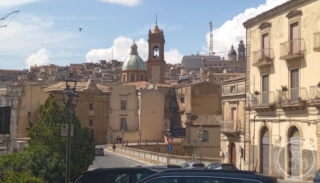 Caltagirone Scalinata Santa Maria del Monte 142 gradini maiolica ceramica barocca Val di Noto Sicilia CT UNESCO 2002