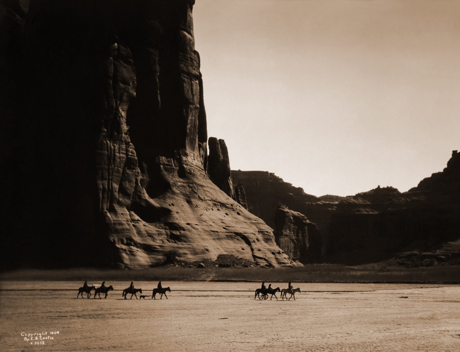 Canyon de Chelly National Monument - Ancestral Puebloan cliff dwellings built into the red sandstone canyon walls of the Navajo Nation, Arizona