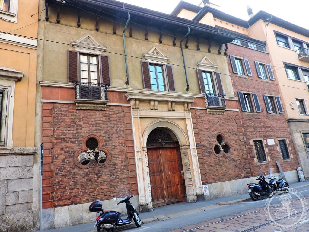 Casa degli Atellani Milano facciata rinascimentale Corso Magenta Vigna Leonardo da Vinci FAI